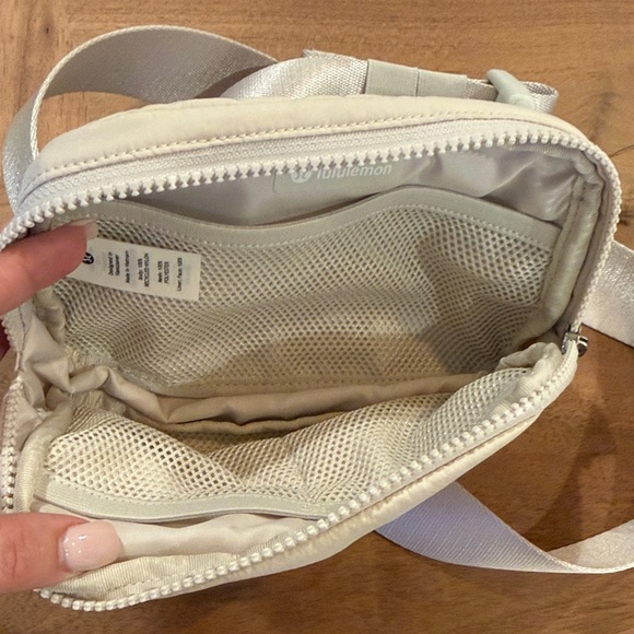 Cream Belt Bag - Picture 4 of 4